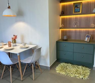 Foz do Iguacu City Centre Apartment | Experience Culinary Sophistication in Foz with Family-Friendly Amenities