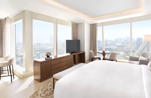 Bur Dubai Hotel | Elegant Stay at Sofitel Dubai The Obelisk - 5 Star Experience