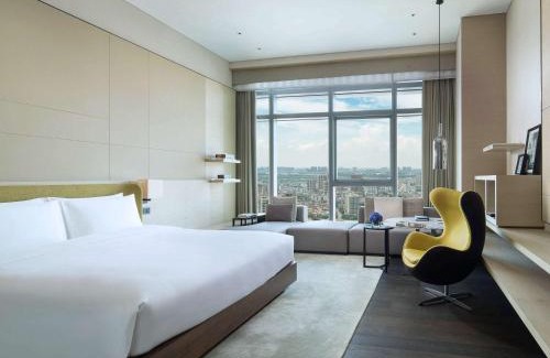 Shunde Hotel | Experience Sofitel Foshan Shunde: 5-Star Spa & Pool Retreat