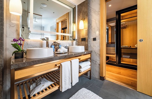 Gumussuyu Mahallesi Hotel | Elegant Sofitel Istanbul Taksim: Pool, Spa & Great Views