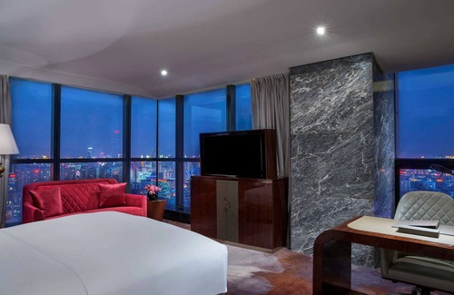 Luosiwan International Trade Area Hotel | Elegant Sofitel Kunming: 5-Star Comfort with Spa & Pool