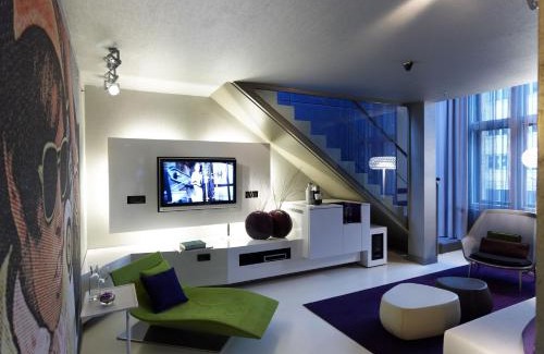 Ludwigsvorstadt-Kliniken Hotel | Elegant Sofitel Munich Bayerpost: Your Spa Retreat Awaits