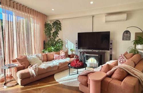 Camberwell House | Your Home Away From Home Awaits You