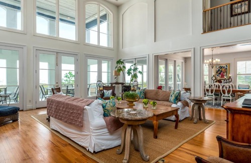 Dauphin Island House | Family-Friendly Retreat at Softwind Hotel for Memorable Stays