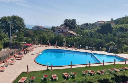 Vallevo Apartment | Experience Sogno d'aMare: Oceanfront Bliss with Pool