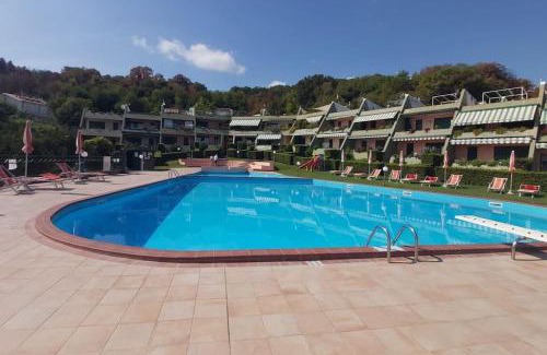 Vallevo Apartment | Experience Sogno d'aMare: Oceanfront Bliss with Pool