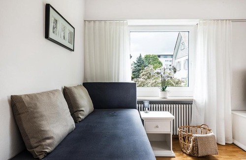 Kreuzlingen Apartment | Cooldis 1: Family-Friendly with Free Parking & Great Ratings