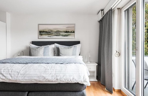 Kreuzlingen Apartment | Discover Cooldis 3: Guest Rated 9.2 for Your Stay