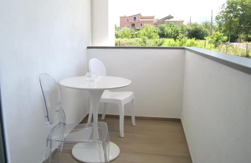 Fisciano Bed & Breakfast | Exceptional SOHO B&B: Top-Rated Stay with Breakfast & More