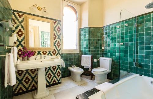Malaga-Este Hotel | Elegant Soho Boutique Castillo de Santa Catalina for Adults