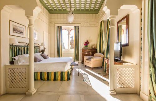 Malaga-Este Hotel | Elegant Soho Boutique Castillo de Santa Catalina for Adults