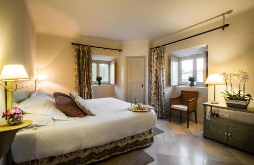 Malaga-Este Hotel | Elegant Soho Boutique Castillo de Santa Catalina for Adults