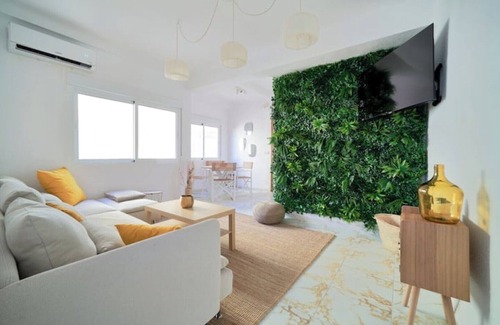 El Puerto Apartment | Experience Soho Centro Histórico: Family-Friendly with Kitchen
