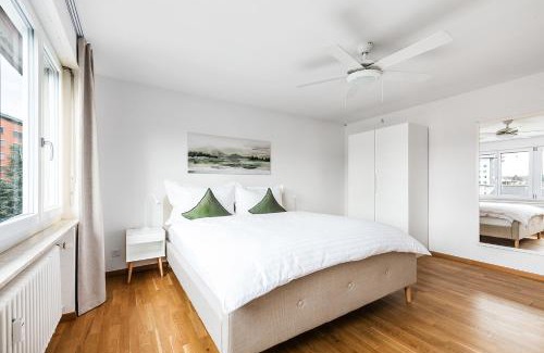 Kreuzlingen Apartment | Family-Friendly Apartment with Free Parking and High Ratings