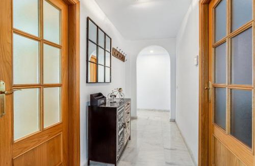 Plaza de Toros Vieja Apartment | Elegant Soho Riverside Suite Málaga – Pet & Child Friendly
