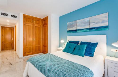 Plaza de Toros Vieja Apartment | Elegant Soho Riverside Suite Málaga – Pet & Child Friendly