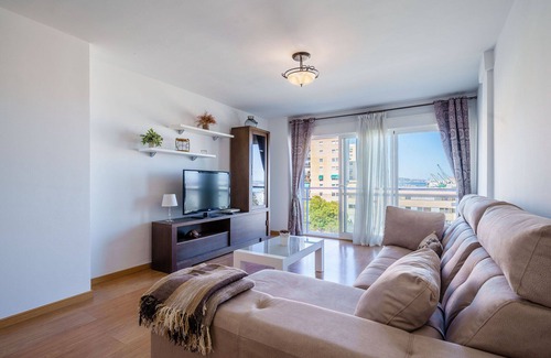Plaza de Toros Vieja Apartment | Soho & Sea Views with Parking and Spa Amenities