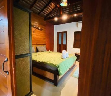 Pai House | Cozy Stay at Soi One House with Pool & Pet-Friendly Options