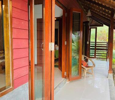 Pai House | Cozy Stay at Soi One House with Pool & Pet-Friendly Options