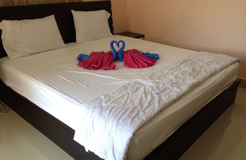Bang Khun Thian Hotel | Budget-Friendly Soi44 Rama2 Room with Child-Friendly Amenities