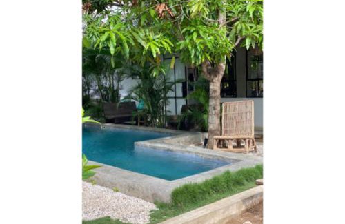 San Pedro Pochutla Apartment | Discover Soiree: Ocean View, Pool & Family-Friendly Stays