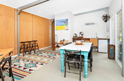 Shoalhaven Heads House | Family-Friendly Sojourne with Oceanfront Views & Breakfast