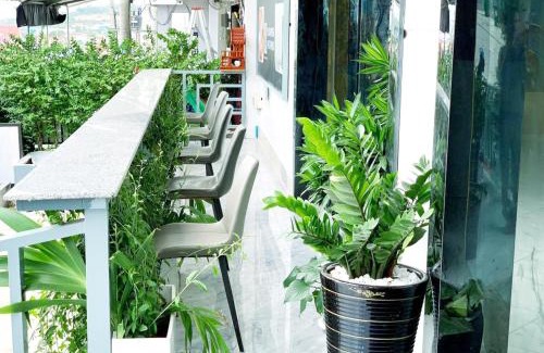 Sihanoukville City Centre Hotel | Oceanfront Sok Eng Hotel with Spa & Pet-Friendly Amenities
