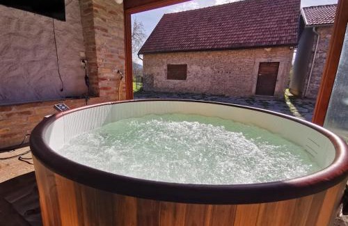 Municipality of Gracac Resort | Discover SOKOL: Pet-Friendly Forest Retreat with Hot Tub