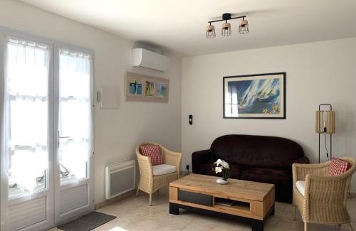 Le Bois-Plage-en-Re House | Relaxing SOLÈSE Retreat with Spa Just 500m from the Beach