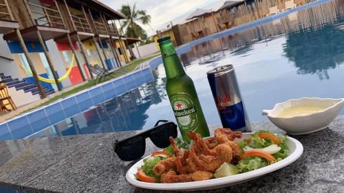 Porto da Rua House | Discover Sol Beach: Pet-Friendly Escape with Pool & Hot Tub