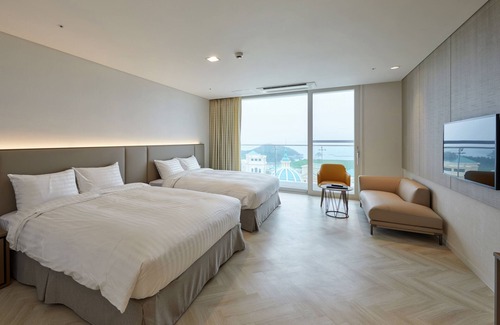 Songgun Resort | Beachfront Bliss at Sol Beach Jindo: Rated 9.2/10