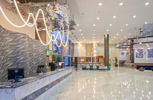 Salou Hotel | Discover Sol Costa Daurada: Oceanfront Bliss Awaits