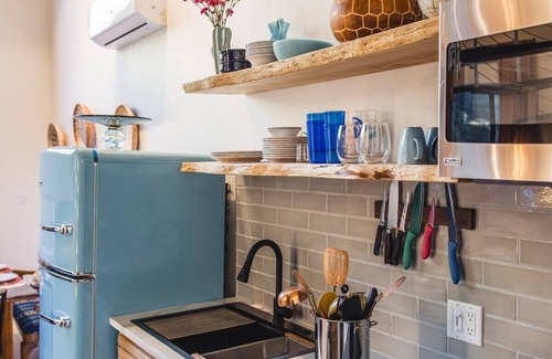 Sedona Cabin | Inviting Sol Cottage: Modern Cabin with Hiking & Views