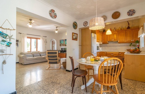 Cala Llombards House | Cozy SOL I VENT Chalet for 8 in Cala Llombards with Pool