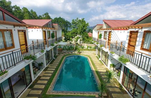 Moc Chau House | Relaxing Retreat at Sol Inn - Moc Chau with Pool & Ocean View
