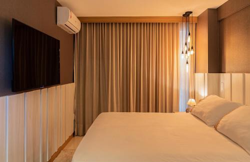Ilheus Apartment | Discover Kalug - VISTA MAR: Oceanfront Bliss with Smart TV