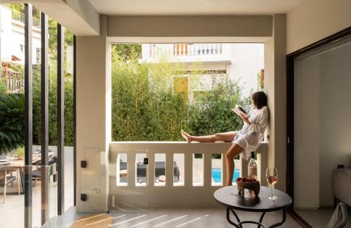 Glyfada Apartment | Private Pool Retreat at Sol Residence in Glyfada - 4 Stars