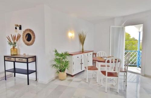 San Jose Apartment | Relax at Sol y Luz: Oceanfront Bliss with Pool Access