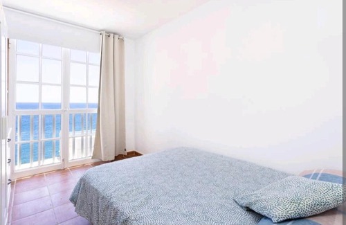 Los Abrigos Apartment | Top-Rated Sol y Mar Los Abrigos with Oceanfront Views