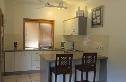 Arcadia House | Discover Sol Y Olas: Beachfront Townhouse with Pool