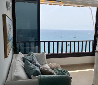 Patalavaca Apartment | Beachfront Sol y Sea Holiday Homes Don Paco with Ocean Views