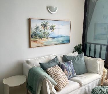 Patalavaca Apartment | Beachfront Sol y Sea Holiday Homes Don Paco with Ocean Views