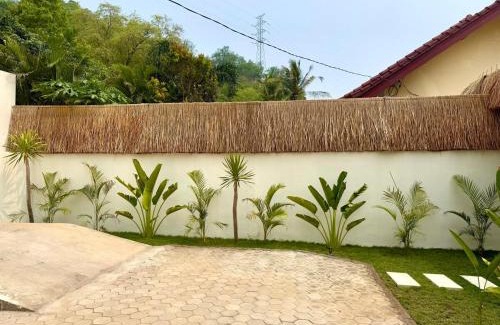 Kuta Apartment | Sola - Modernes helles Zimmer 2