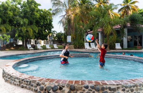 Canas Hotel | Serene Retreat at Solace by the Sea with Ocean Views