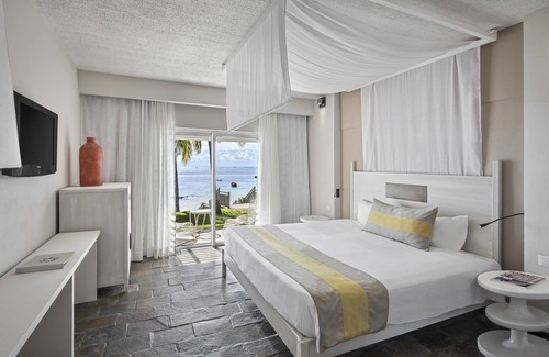 Belle Mare Resort | Relax at Solana Beach - Adults Only with Ocean Views & Spa