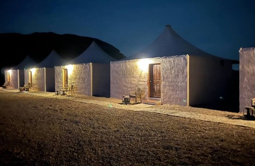 Wadi Rum RV Rental | Pet-Friendly Solana Desert Camp with Breakfast Included
