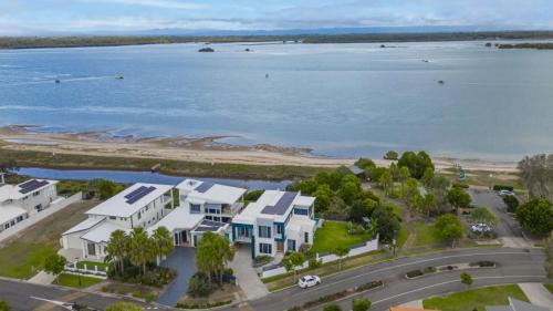 Banksia Beach House | Oceanfront Bliss at Solander Sanctuary by the Water