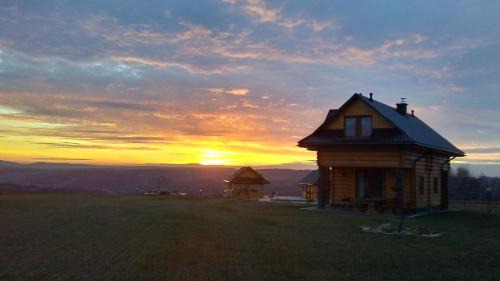 Lubenia Cabin | Experience Solankowe Zacisze: Family-Friendly Retreat with Pool