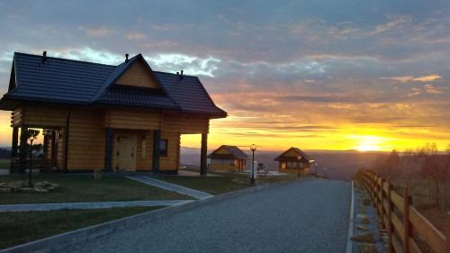 Lubenia Cabin | Experience Solankowe Zacisze: Family-Friendly Retreat with Pool