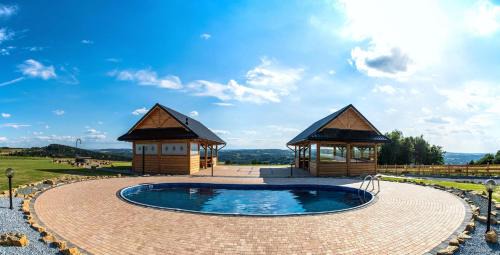 Lubenia Cabin | Experience Solankowe Zacisze: Family-Friendly Retreat with Pool